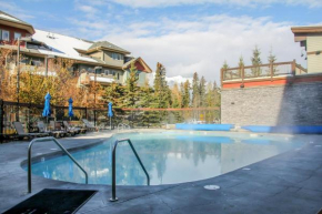 Fenwick Vacation Rentals Desirable 2 Bedroom Condo with Pool and Hottub